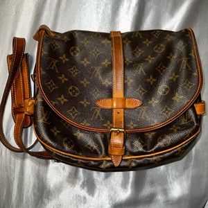 Authentic Saumur 30 Louis Vuitton Bag